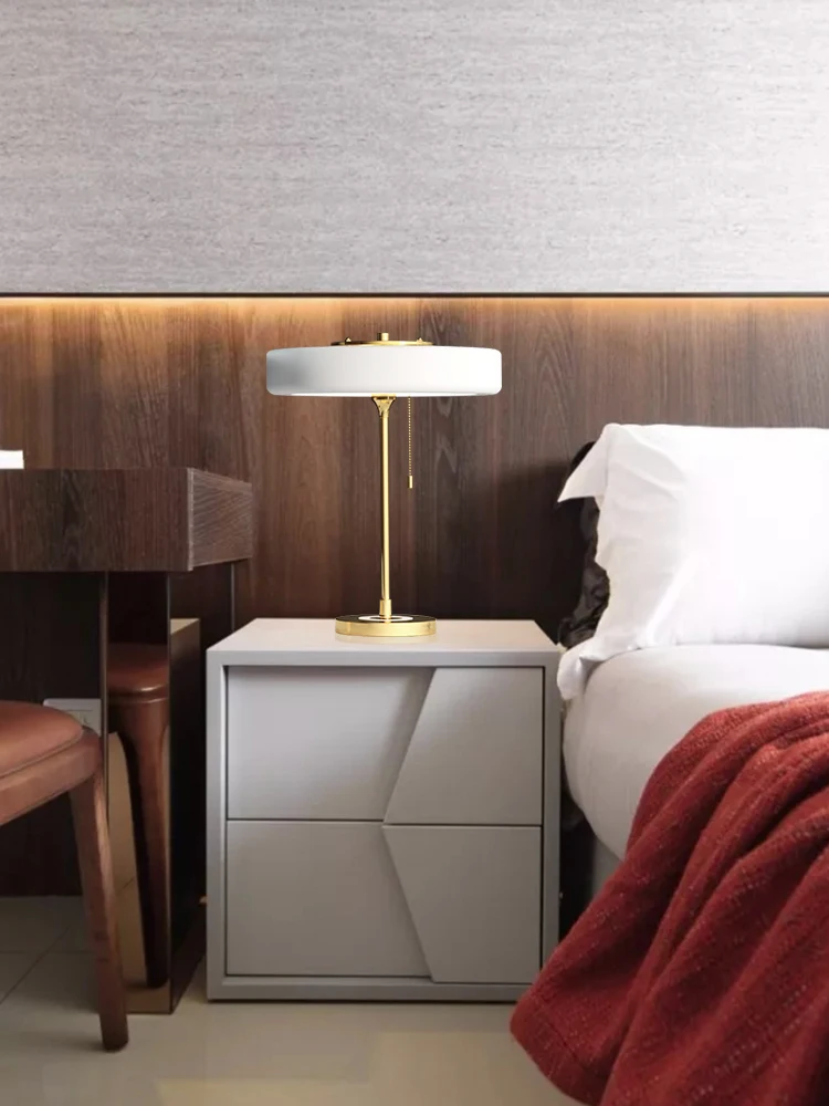 

Europe design table lamp bedside lamp black table lamp E14 lamp 220V gold lamp deco bedroom lamp maison decoration chambre