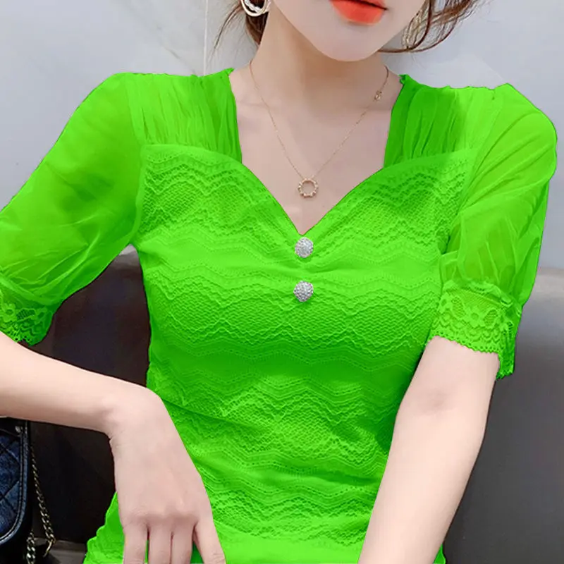 

European station 2021 summer new lace sexy short-sleeved T-shirt tulle stitching top bottoming shirt women's fashion