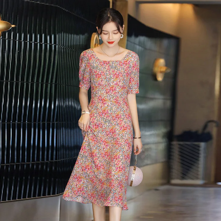 

Fashion floral silk dress women's new elegant age reducing round neck silk skirt in summer 2021