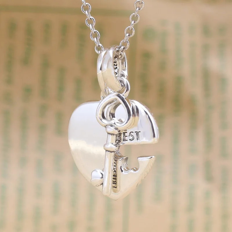 

Hot Intimate Friend Charm Creative Friend's Heart and Key Pendant