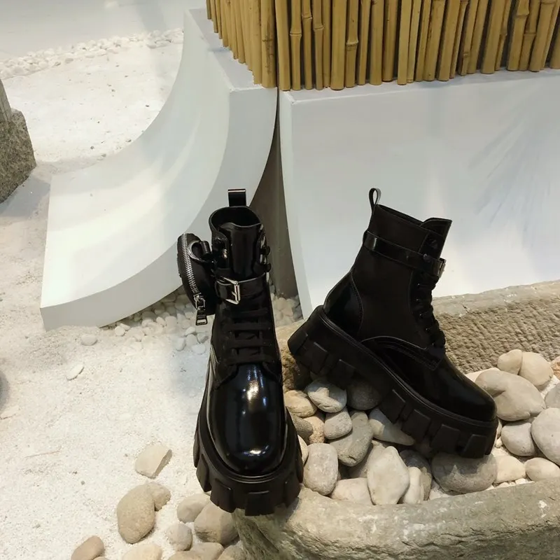 

Женские ботинки на платформе, съемная сумка, женские ботильоны из натуральной кожи с круглым носком, роскошные дизайнерские женские ботинк...