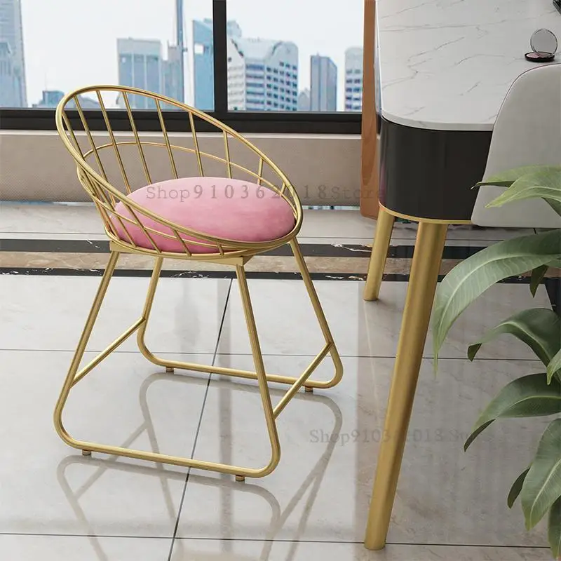 Modern Minimalist Bedroom Ins Nordic Girl Stool Net Red Makeup Dressing Backrest Nail Chair Desk |