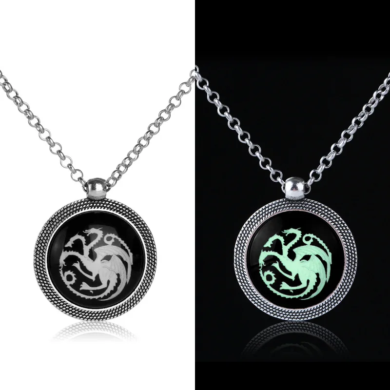 

Geometric Circle Luminous Animal Retro Dragon Shield Pendant Necklace Love Woman Mother Girl Gift Wedding Blessing Jewelry