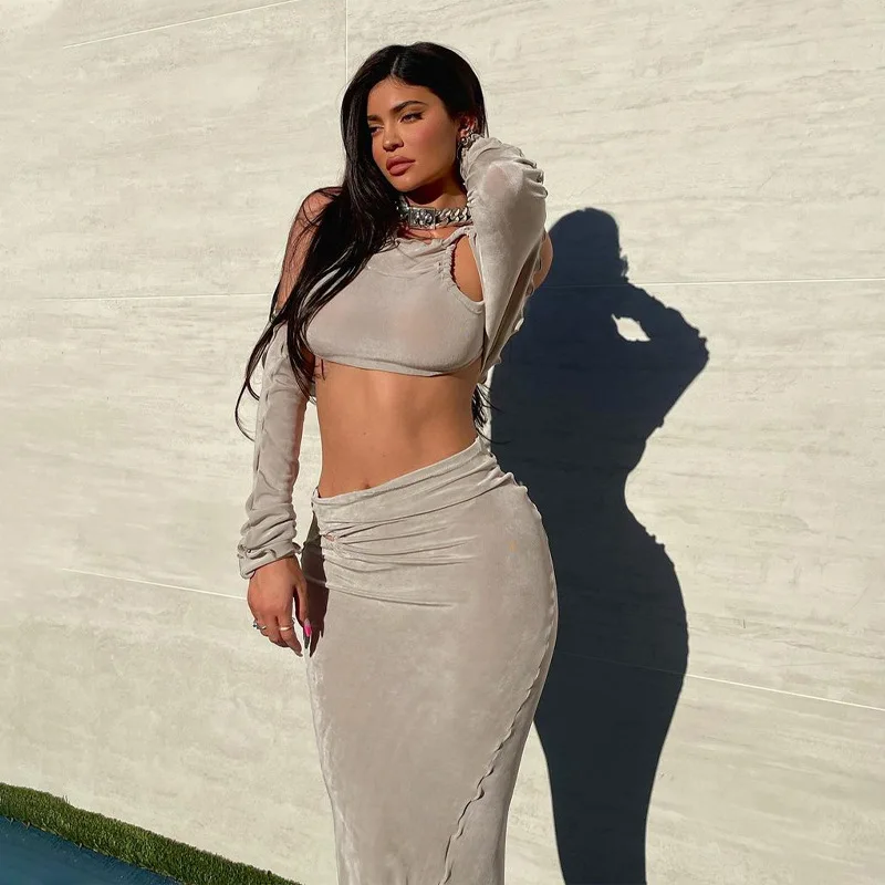 

Women Sexy Two-piece Clothes Set Grey Solid Color Round Neck Long Sleeve Crop Tops and Long Skirt