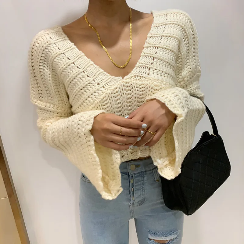 

2020 Time-limited Crocheted Promotion Acrylic Full Pullover Sweater Women Poncho Sexy V-neck Line Trumpet Sleeve Knitted