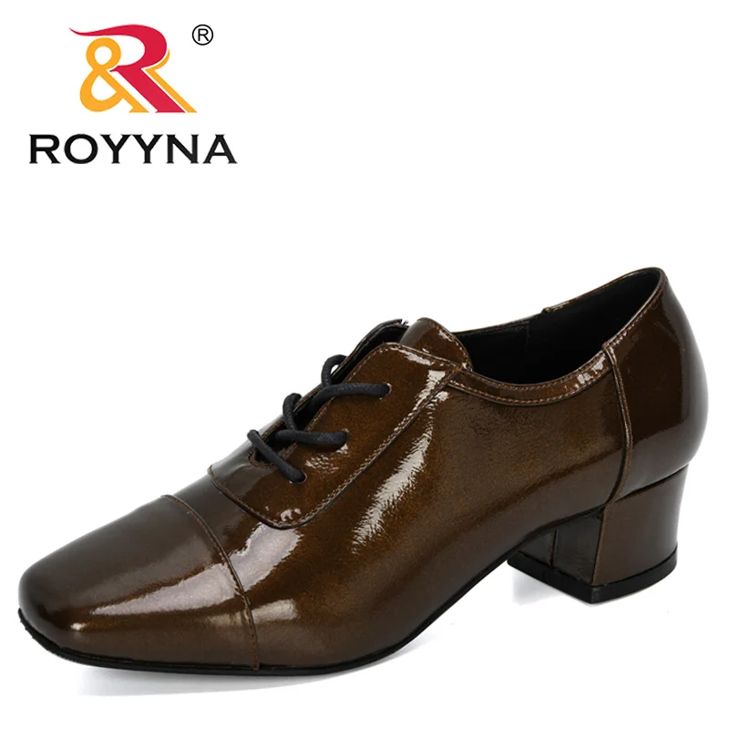 ROYYNA 2019 новые дизайнерские туфли из микрофибры женские повседневные на высоком
