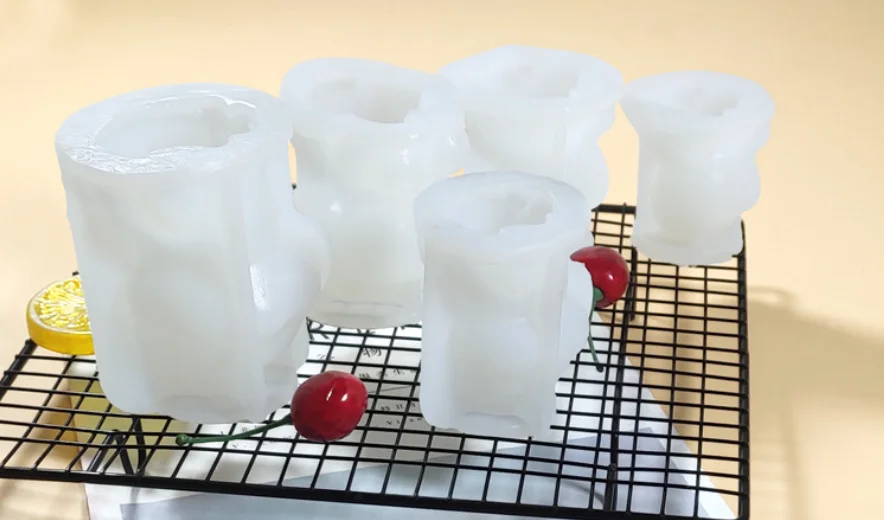 

DIY Silicone Epoxy Resin Candle Mold Crafts Souvenir Creative Cartoon Cat Teddy Dog Handmade Soap Shape Decorative Accessories