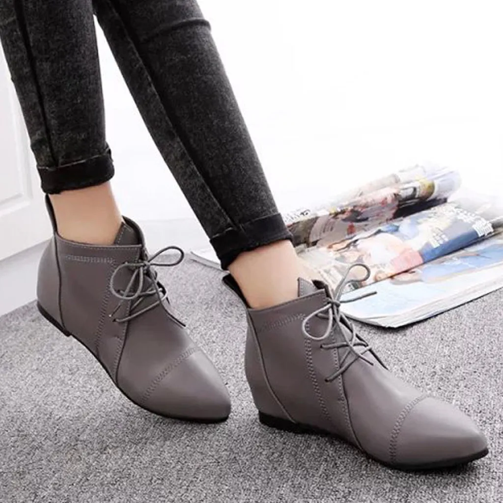 Женские короткие ботинки в британском стиле зимние кожаные на плоской подошве