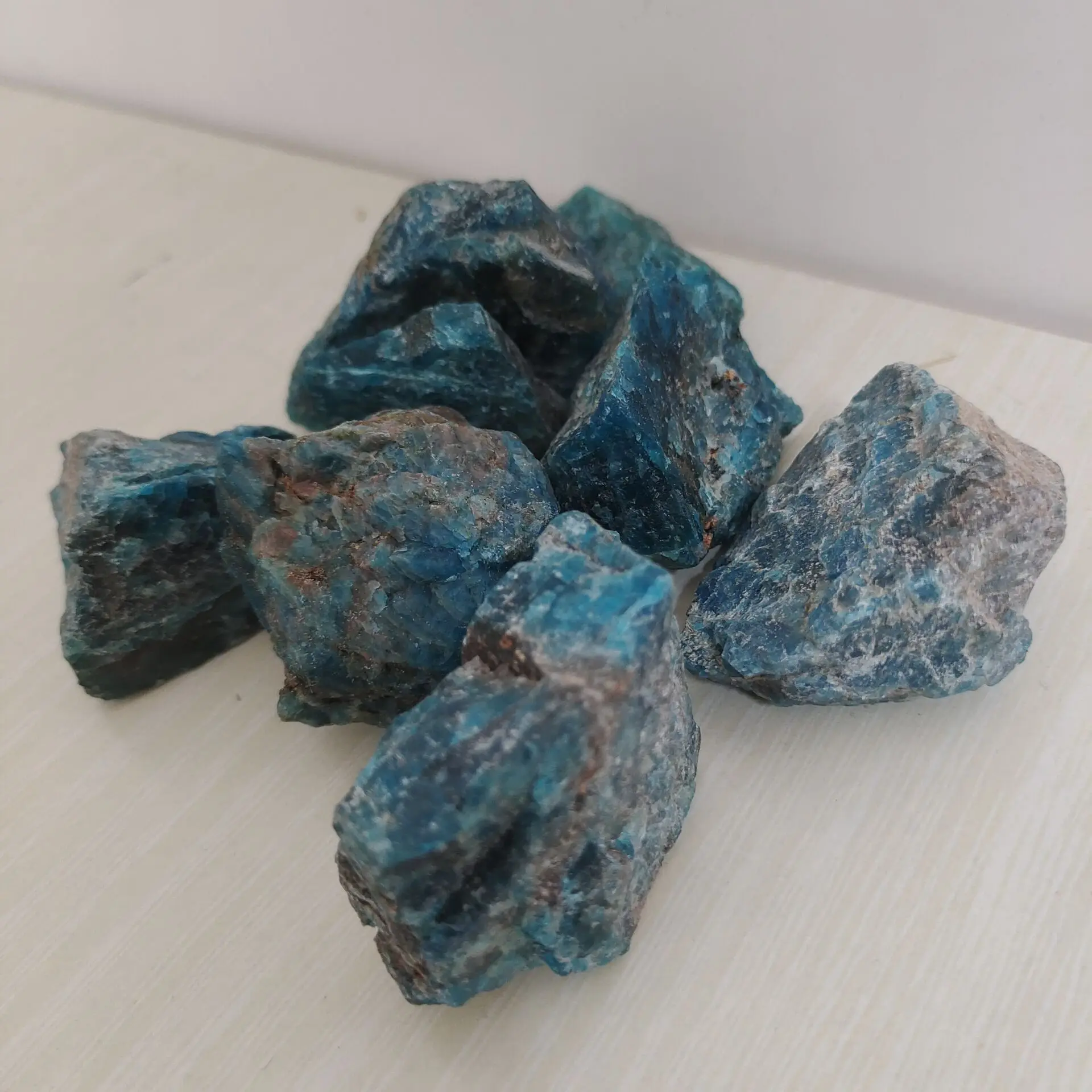 

1pcs 100-200g Natural Apatite Crystal Rough Stone Raw Gemstone Mineral Specimen Irregular Crystal Reiki Healing