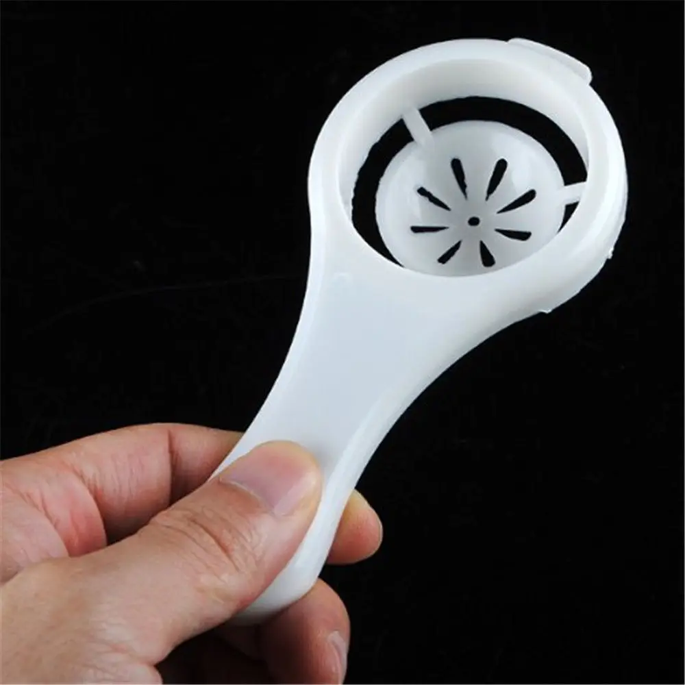 

White Egg Yolk Separator Splitter Dividers Dining Bar Tool Easy Cooking White Sieve Plastic Kitchen Gadget