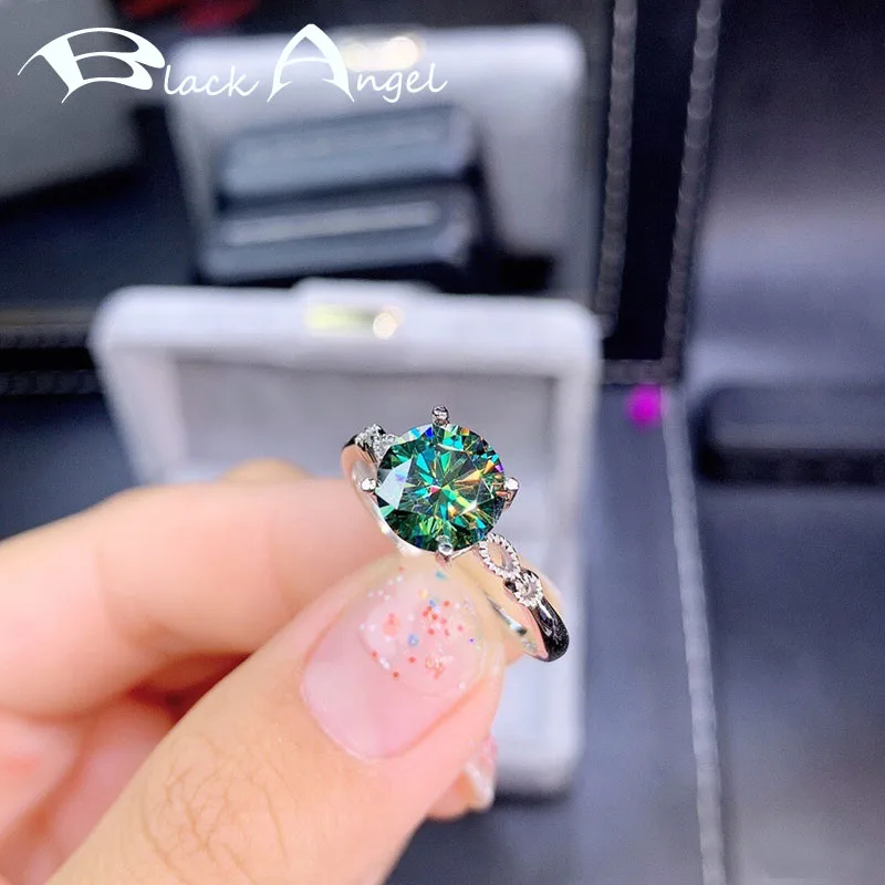 Кольцо женское из серебра с инкрустацией черным ангелом 2 карата 8 сердец и стрел