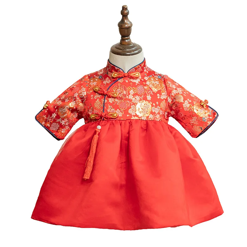 Детские новогодние наряды с вышивкой