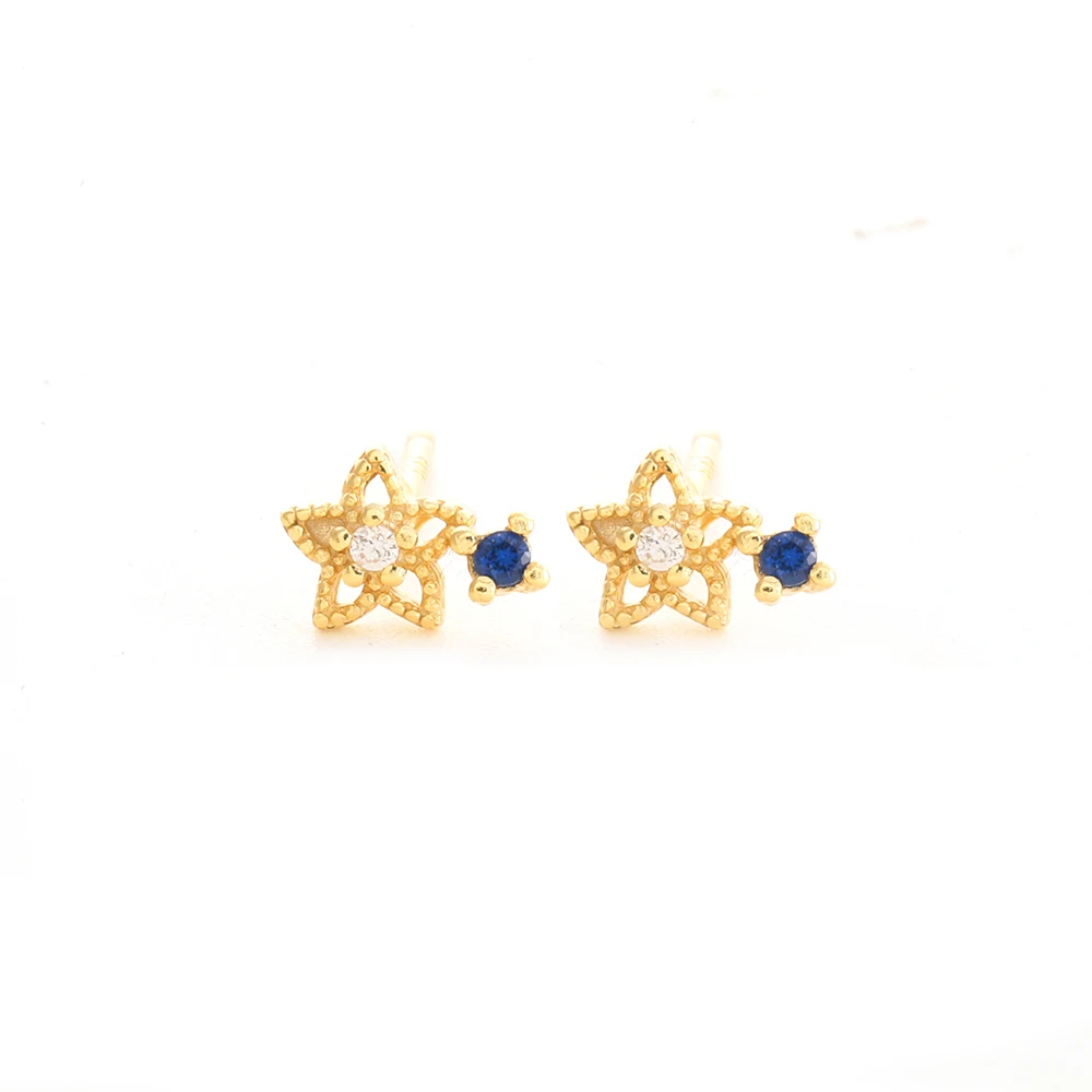 

925 Sterling Silver French Simple Hollow Star Stud Earrings Women Light Luxury Temperament Wedding Jewelry Gift