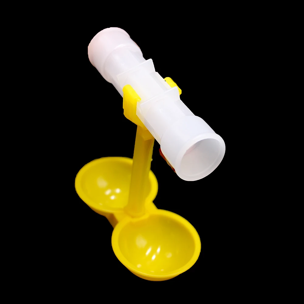 Соска поилка пластиковая автоматическая с двойной головкой для цыплят и птиц 25