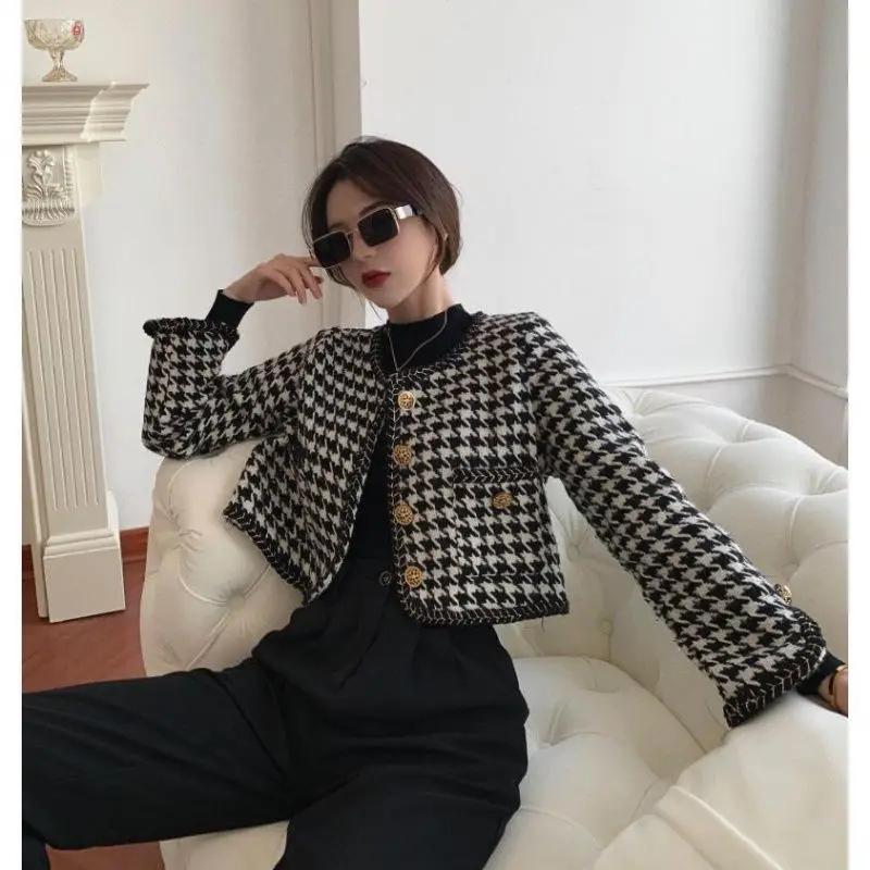 

Jacket female autumn and winter long-sleeved chidori elegant female short button retro basic round neck commuter fashion outfit