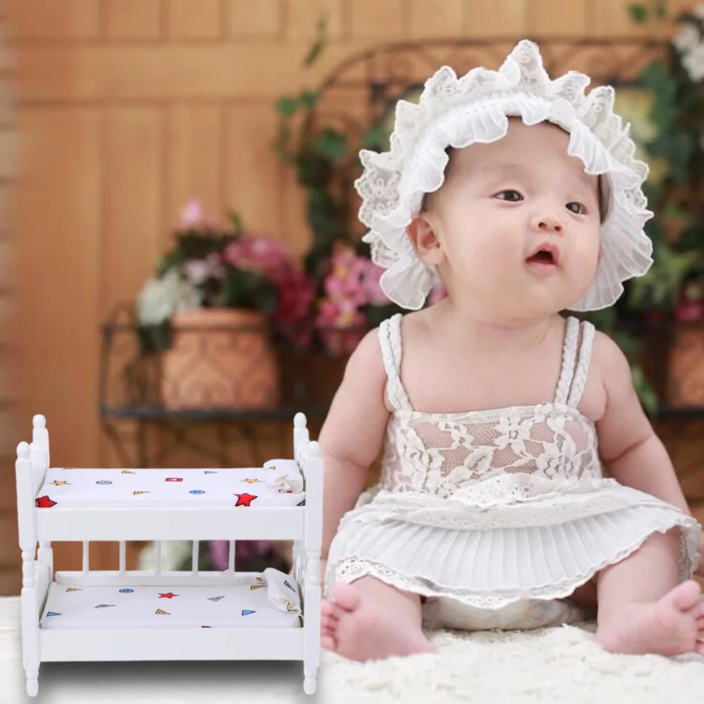 

Mini Wooden Sleeping Bunk Bed Children Simulation Home 1:12 Pretend Play Toy(Geometric Pattern)