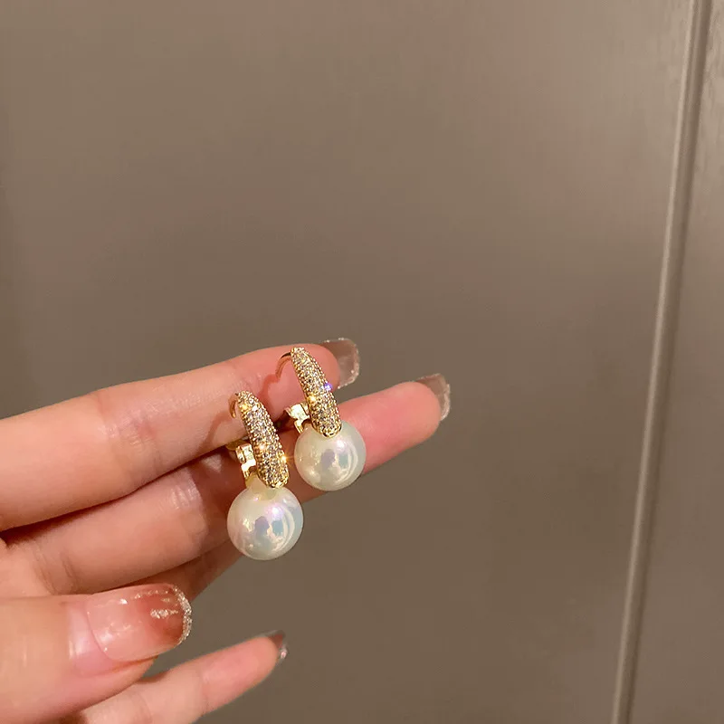 

Fashion Big Pearl Zircon Earrings For Women Temperament Personality Stud Earrings 2021 Trend Charm Pendants Jewelry