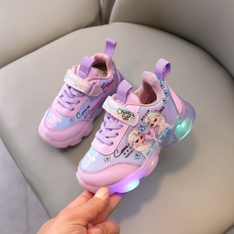Детские кроссовки с подсветкой для девочек модная спортивная обувь бега героями