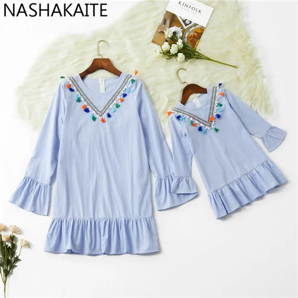 Long Sleeve NASHAKAITE/семейный образ; платья для мамы и дочки с расклешенными рукавами; в полоску; с кисточками; мини-платье для мама дочь семья; Одинаковая одежда - Цвет: Long Sleeve