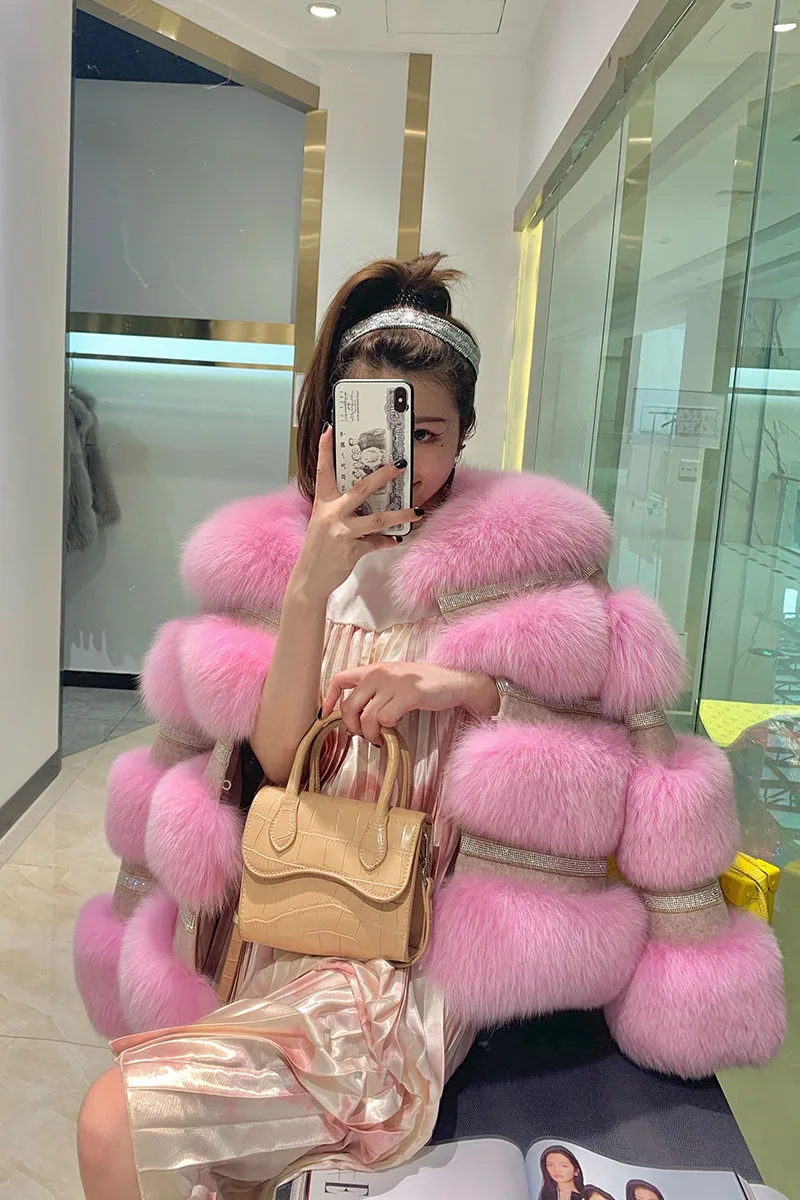 

Rhinestone and fox fur coat stitching short jacket 2020 winter new fashion warm round neck cardigan jacket