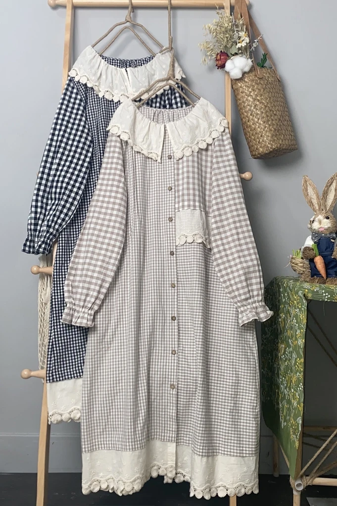 

Japanese Niche Stitching Asymmetric Plaid Dress Age-Reducing Lotus Leaf Lace Collar Forest Women'S Cardigan Skirt Spring