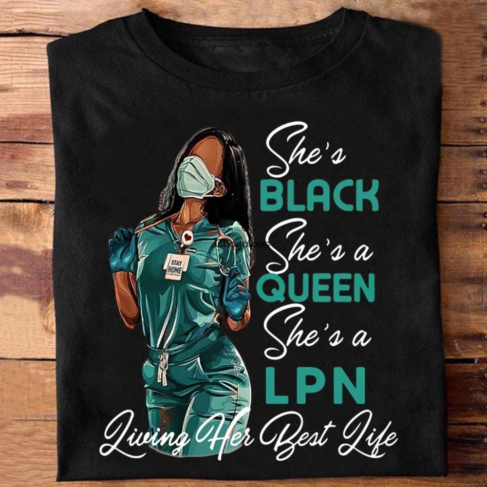 Черная Женская футболка She's A Queen LPN Living Her Best Life классная женская лучший подарок