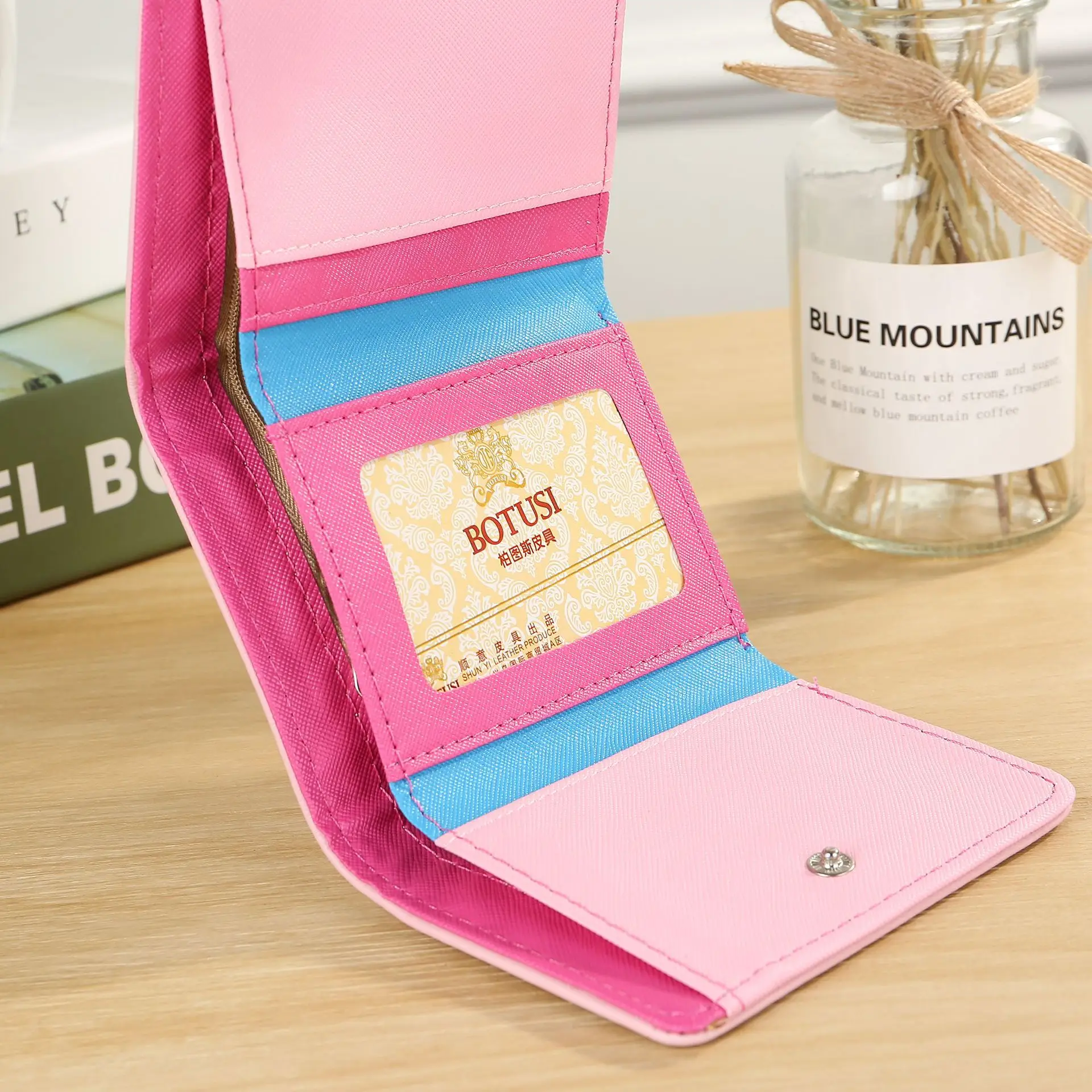 Короткий женский кошелек с рисунком милого черного кота маленький тонкий