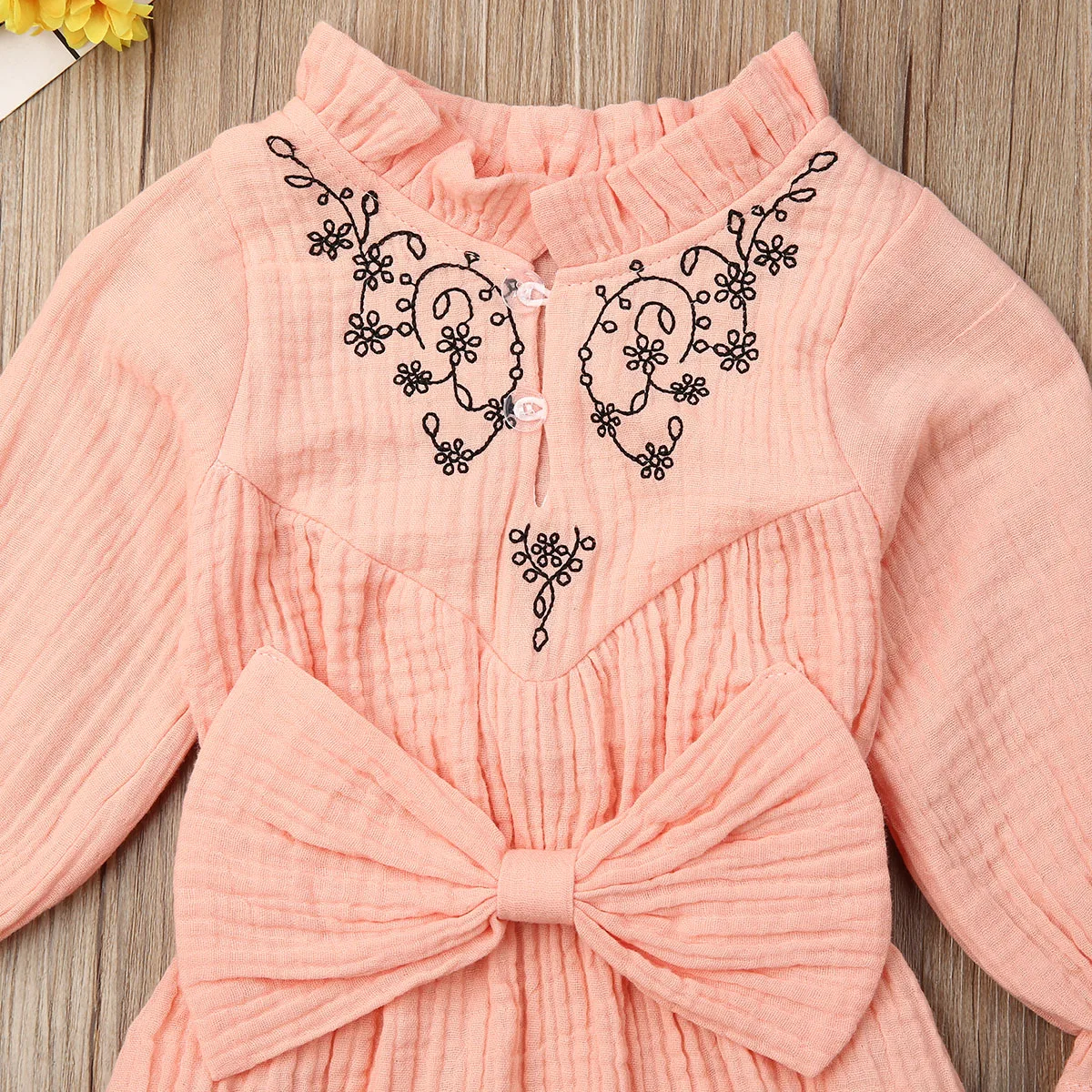 Милая одежда для маленьких детей 2019 девочек с длинными рукавами и большим бантом