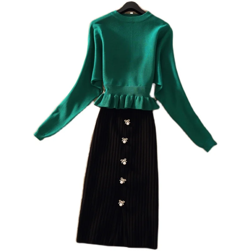 

Женский трикотажный комплект из двух предметов, свитер и юбка