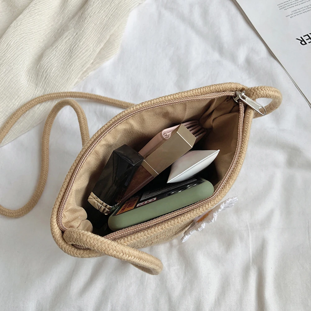 

Small Straw Woven Daisy Shoulder Bag Women Fashion Ladies Crossbody Bucket Bags Female Casual Summer Beach Basket Bag