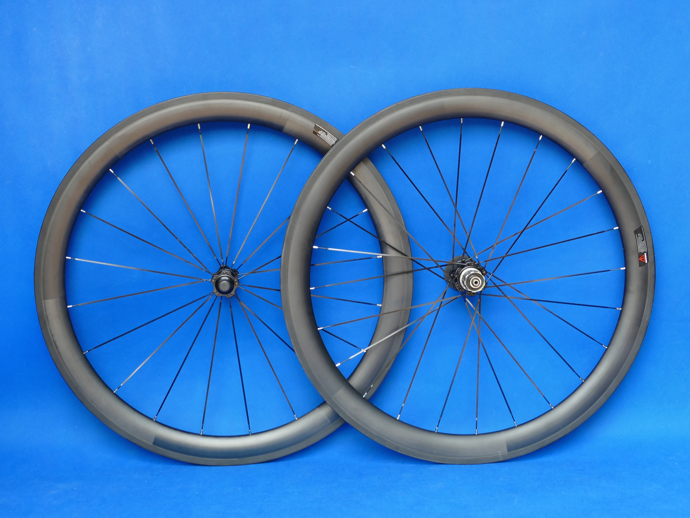 

1 Pair : 3K UD Full Carbon Fiber Matt Glossy Road Bike Clincher Wheelset 50mm - width 25mm Bicycle WHEEL Rim 700C Basalt Side