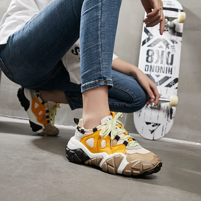 Новые модные женские массивные кроссовки для женщин обувь на шнуровке платформе