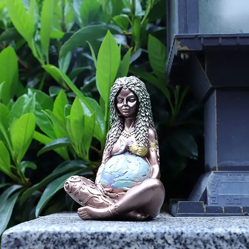 

Ghia Mother Earth Statue Earth Mother Figurine Garden Ornament Desktop Decoration Exclusive Collection Crafts Gifts for Family