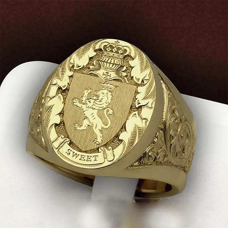 

Punkboy Trendy Golden Ring Men's Exaggerate Domineering Ring Royal Lion Crown Pattern Stamp Logo Cocktail Party Finger Jewelry