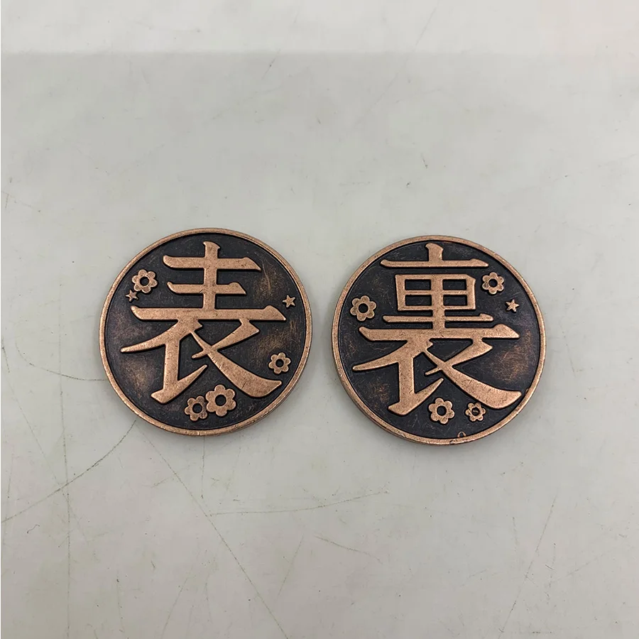 

Anime Demon Slayer Kimetsu No Yaiba Tsuyuri Kanao Kochou Shinobu Collection Alloy Metal Coin Cosplay Props Coins Banknote Card