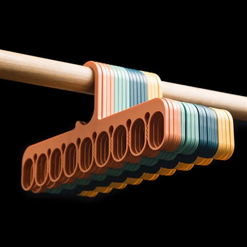 

Multi-Functional Nine-Hole Hanger Plastic Windproof Seamless Drying Rack Porous Underwear Socks Hangers Clothing Rack