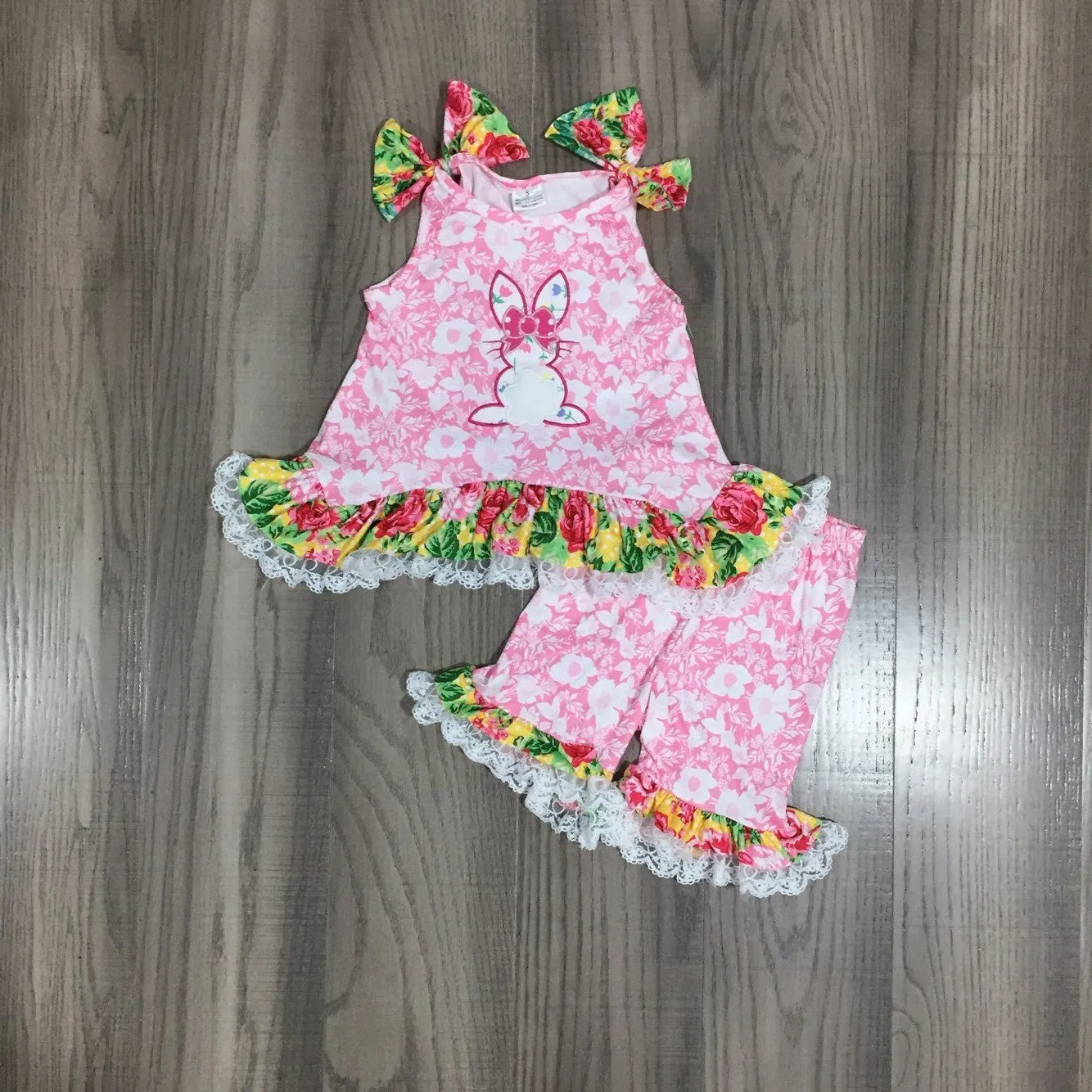 Весеннее розовое платье с принтом Пасхальных Кроликов для маленьких