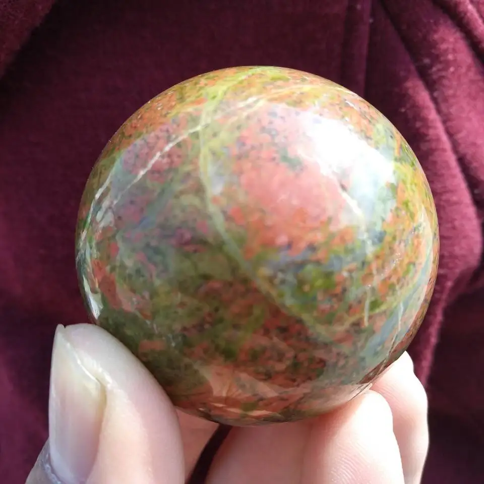 Шарики из натурального драгоценного камня 50 мм полированная кристаллическая