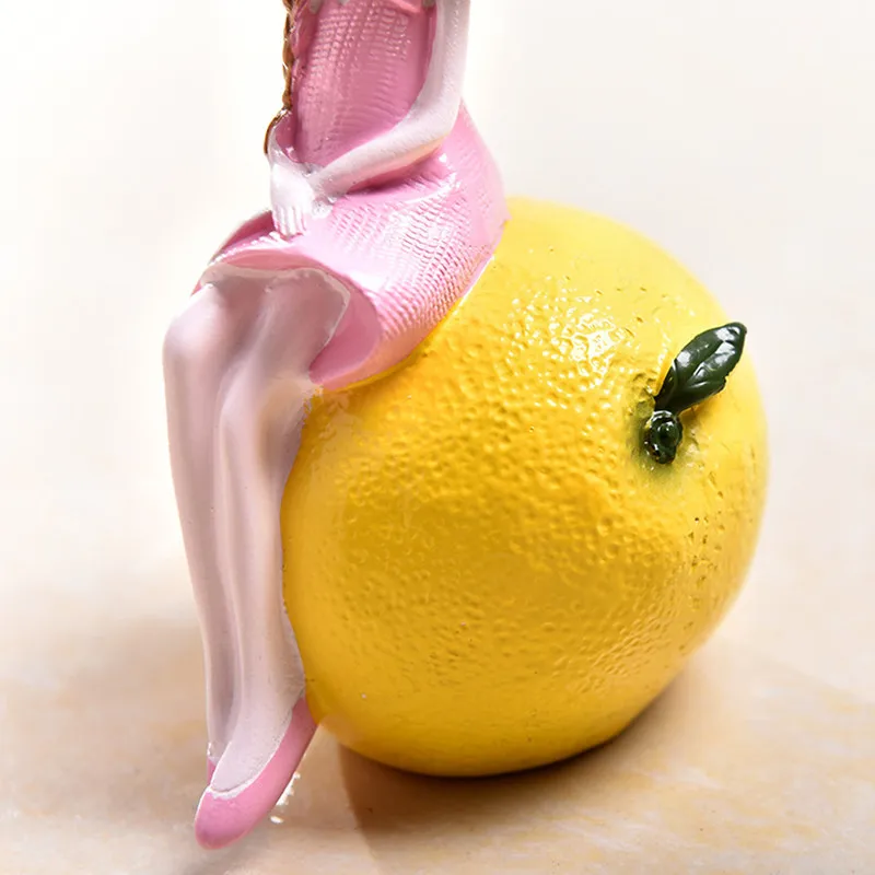 

Room decoration modern creative home accessories baking cake decoration ornaments resin figurines fruit girl holiday gifts