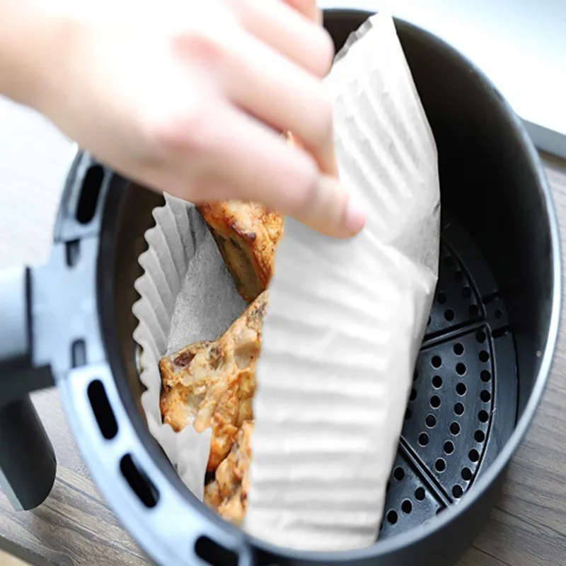 Листы для жарки воздушной фритюрницы (30/50 штук), одноразовые, не прилипающие, впитывающие масло для выпечки в духовке, использования в микроволновой печи и при жарке.