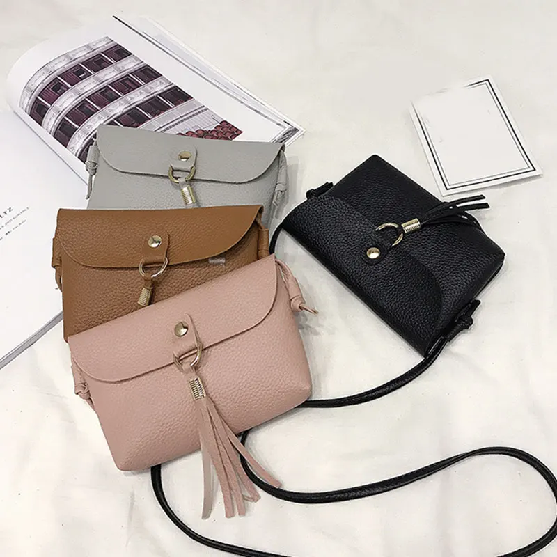 Винтажная дамская сумочка с кисточками миниатюрный мессенджер на ремне кожаные