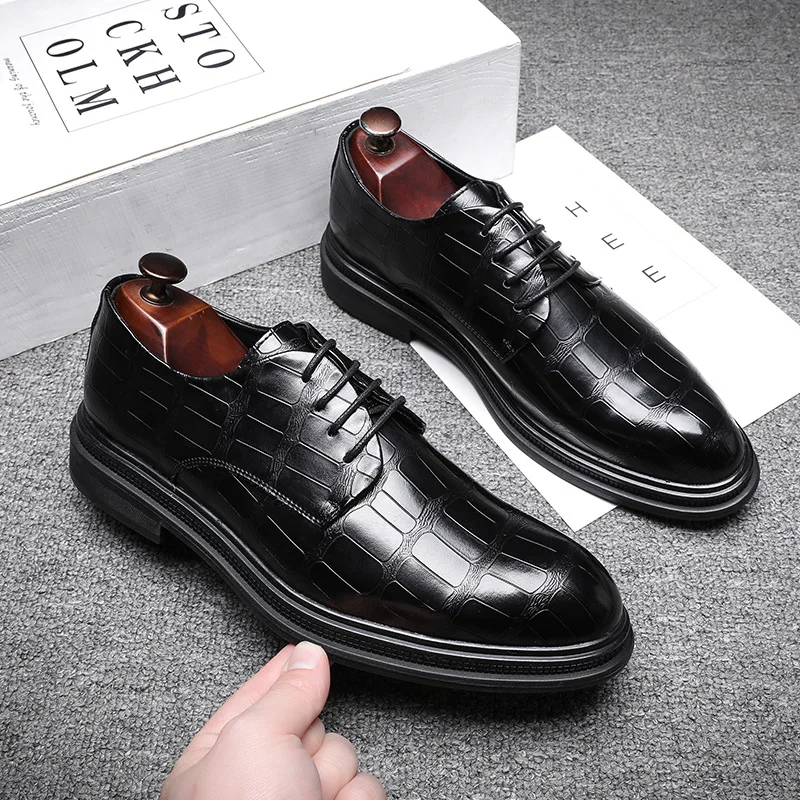 

New Men's Shoes Fashion Casual Business All-match Solid Color PU Lace Retro Pattern Low-heel Comfortable Oxford Shoes 3KC396