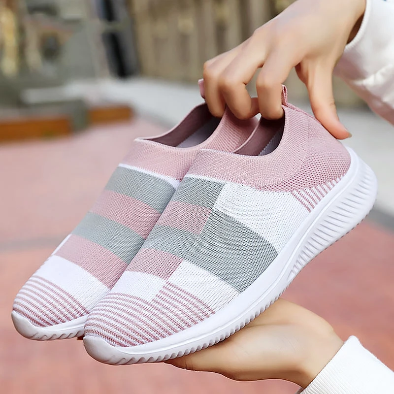 Кроссовки женские сетчатые без шнуровки Повседневные вязаные сникерсы дышащая