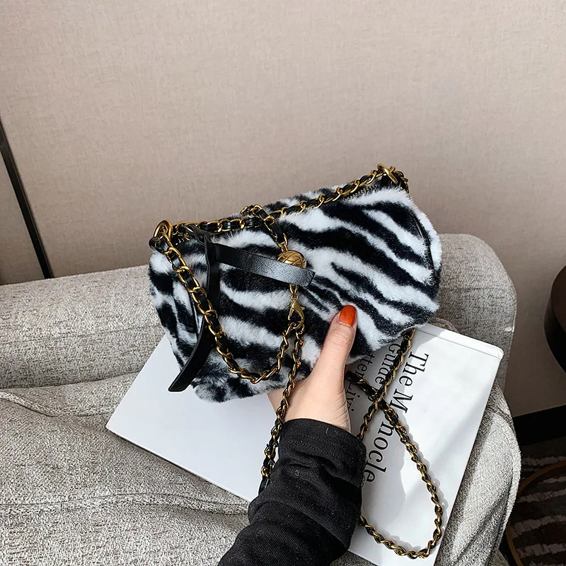 

2021 New Shoulder Bag Korean Version Handbag Cute Plush Mobile Phone Bag Girl's Messenger purses and handbags designer bag