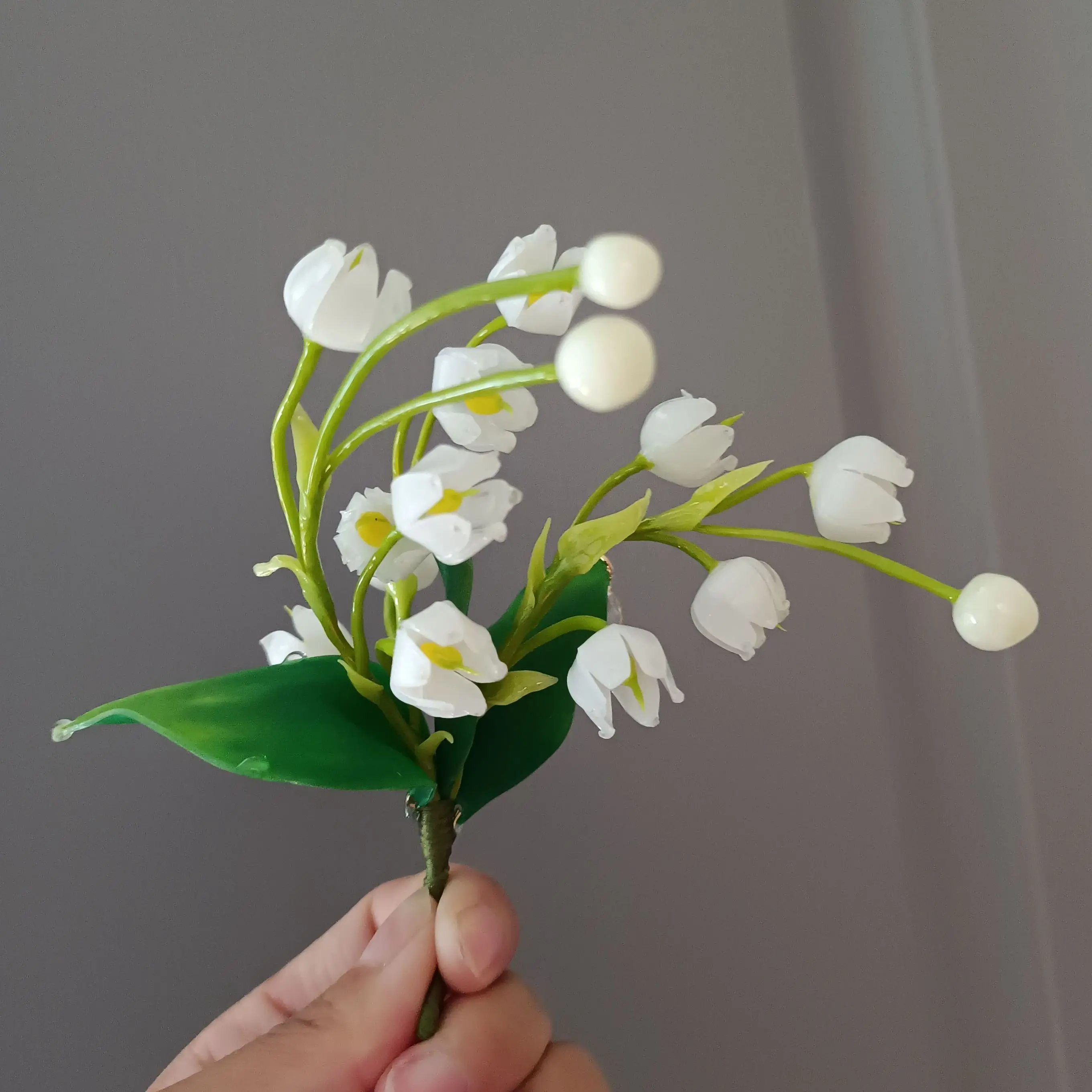 

LALAVARA Handcrafted Hair Sticks White Resin Lily Of The Valley Wedding Party Women Headpieces