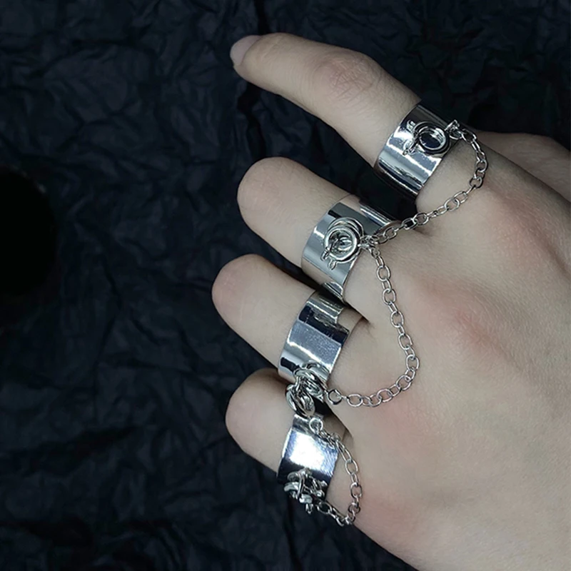 

Punk Cool Hip Pop Rings Multi-layer Adjustable Chain Four Open Finger Rings Alloy Man Rotate Rings for Women Party Gift