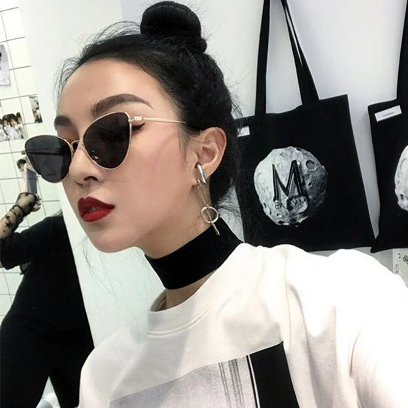 

Sexy Small Vintage Cat Eye Sunglasses Women Vintage Red Black Sun Glasses Female Ladies Cateyes Sunglass 2018 Retro Glasses