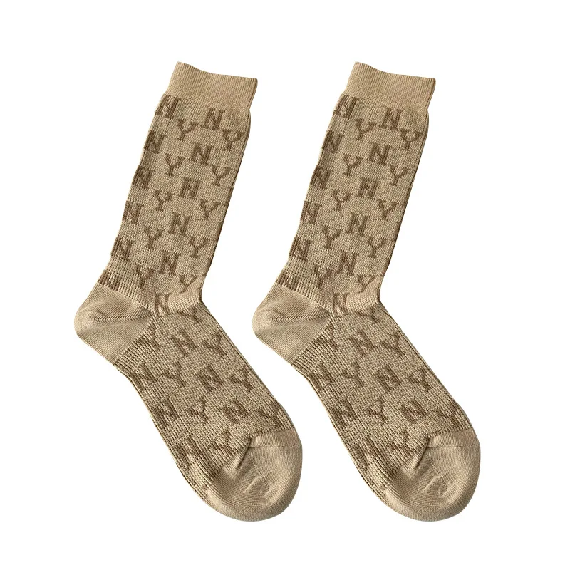 

Double Needle INS Wind Retro Letters Socks Female autumn and winter new pile pile socks lady casual lovely Japanese cotton socks