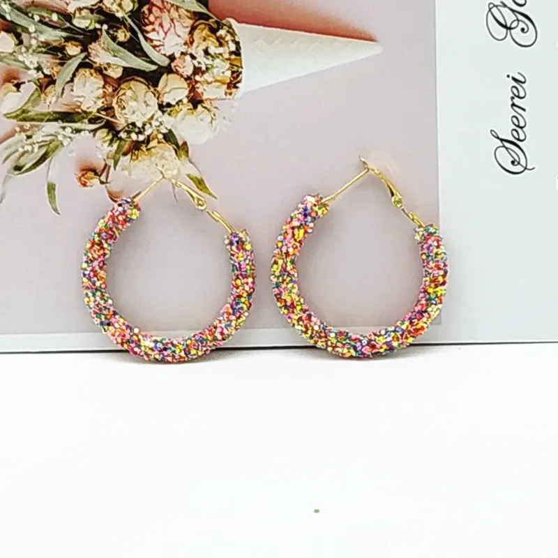 Женские круглые серьги-кольца с кристаллами блестящими стразами подарочные