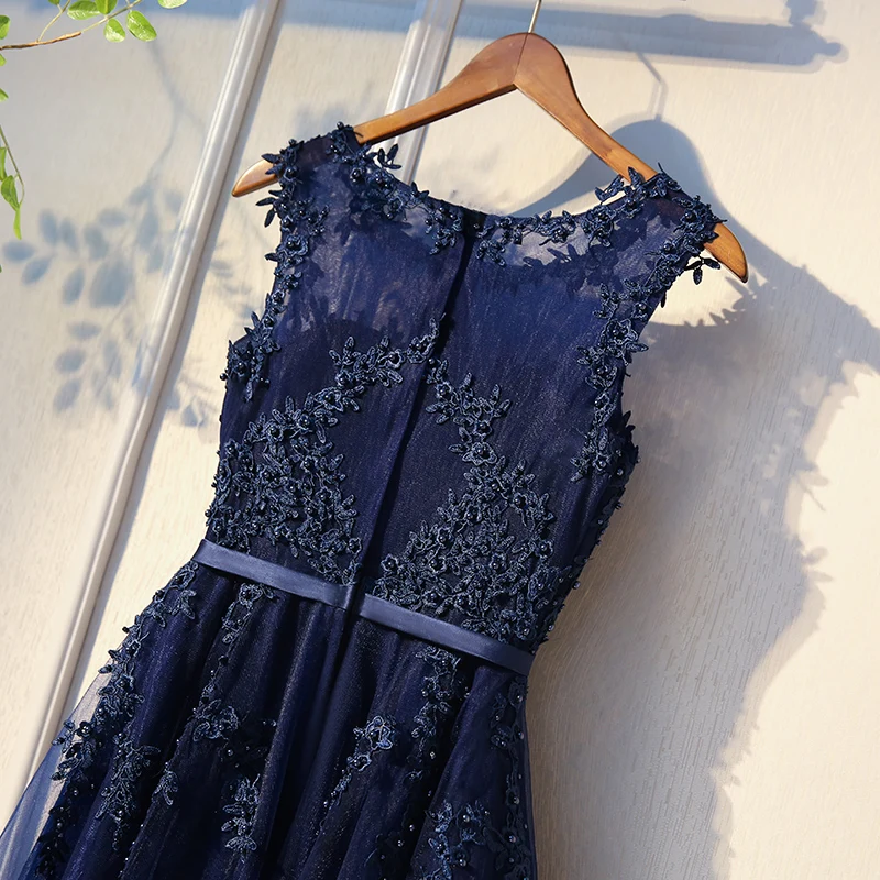 Женское вечернее платье длинное кружевное с открытой спиной и кристаллами 2021 |